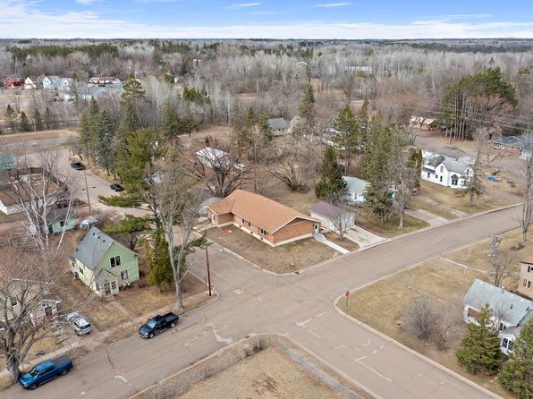 701 Commercial Ave N, Sandstone, MN 55072