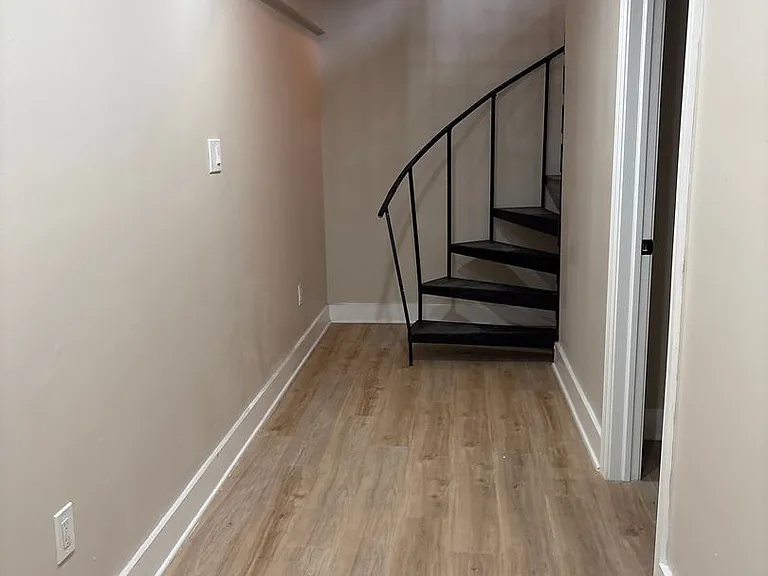 110 Railroad Ave — Photo 29