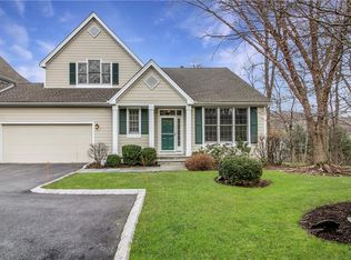 120 Woodridge Rd, Mount Kisco, NY 10549