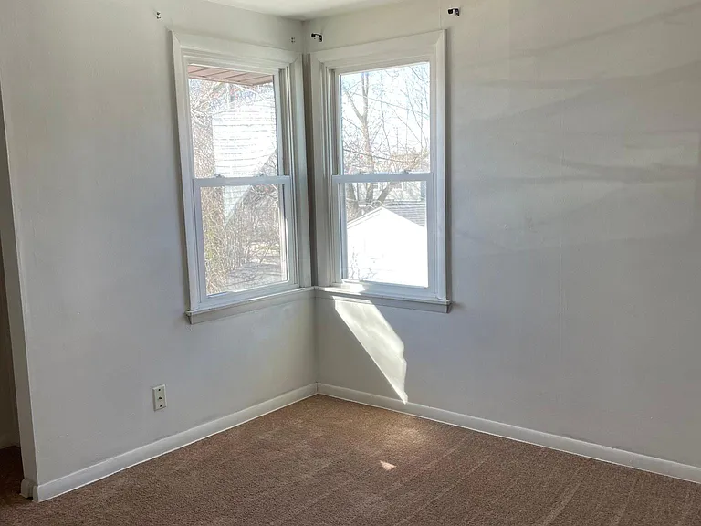 9417 W Adler St — Photo 10