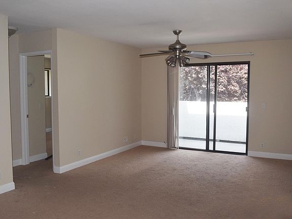 4th image of 1055 N Capitol Ave APT 40