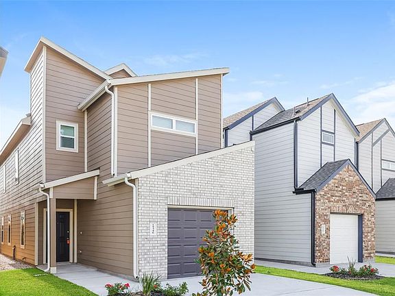 2nd image of 15346 Estrella Ct W