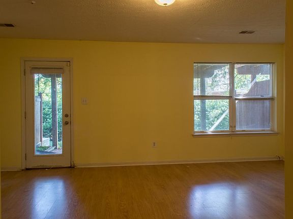 1st Floor Family Room