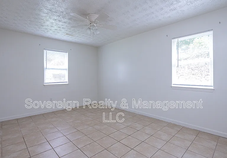 8367 Warren Dr — Photo 23