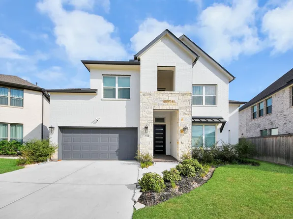 26022 Golden Dawn Trl, Richmond, TX 77406