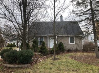821 Buena Vista Dr, Round Lake, IL 60073
