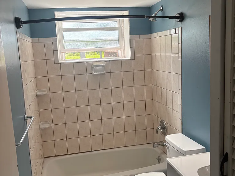 208 Argus Dr #LOWER — Photo 13