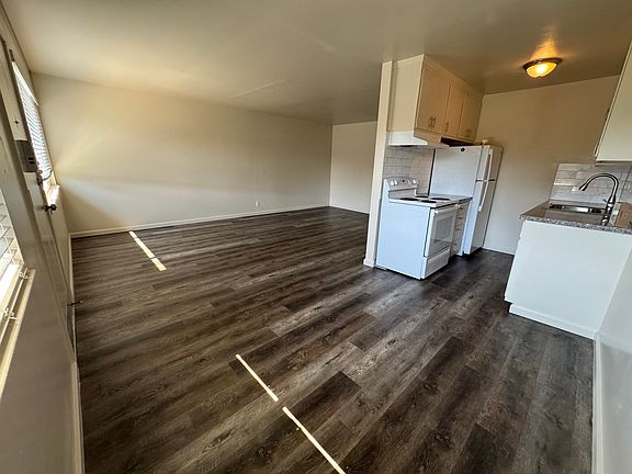 1BR, unfurnished