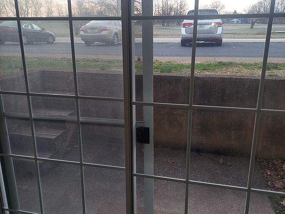 3rd image of 4420 Gettysburg Rd APT 11