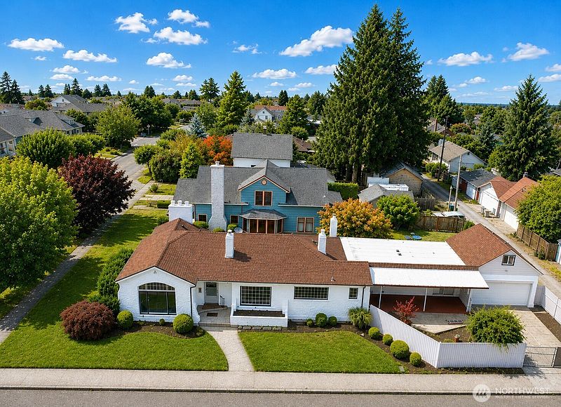 5th image of 417 W Hanson Street