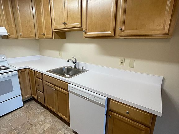 5th image of 1900 Trousdale Dr APT 110
