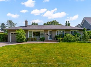 383 Maplehurst Ave, Oakville, ON L6L 4Y3