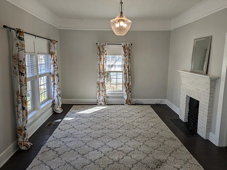 219 E Pressley Ave — Photo 7