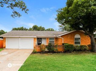 1725 Winchester Way, Bedford, TX 76022