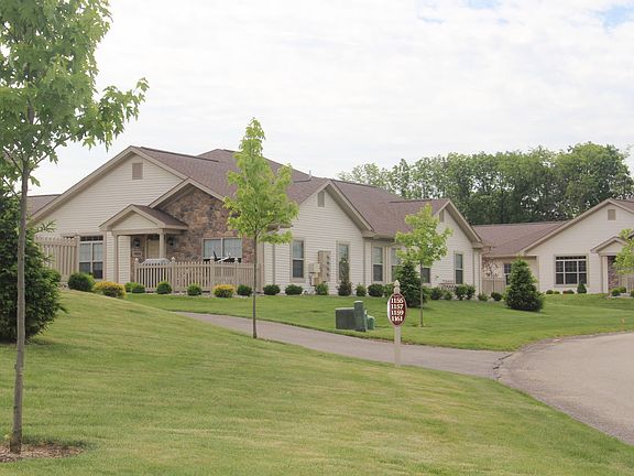 5th image of 1000 Fox Chase Dr #1968026