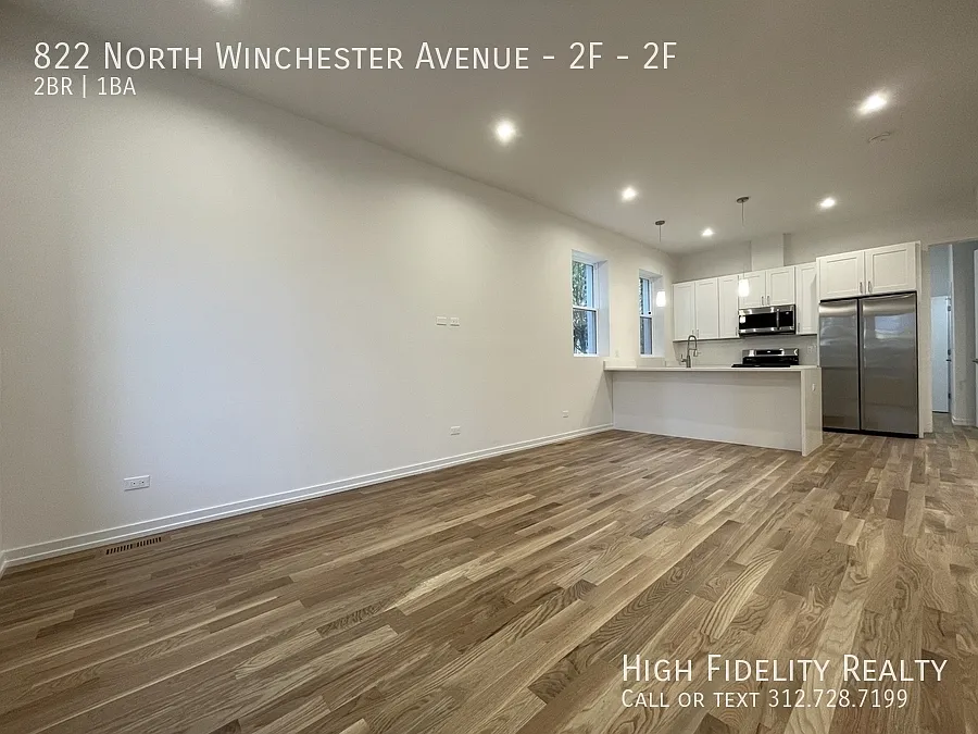 822 N Winchester Ave — Photo 3