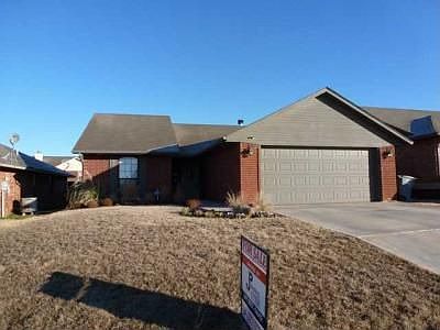 3rd image of 4403 SW Mesquite Dr