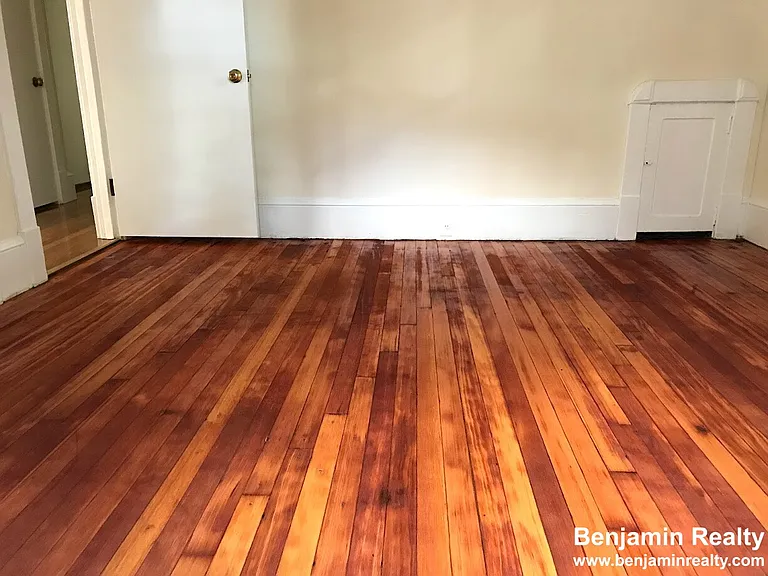28 Beaconsfield Rd #1 — Photo 11
