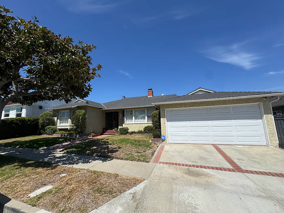 5078 Southridge Ave
