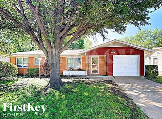 205 SW Moody St, Burleson, TX 76028