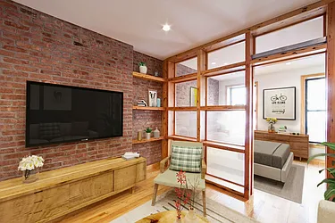 Rented by R New York
