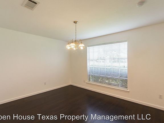 2nd image of 2524 Glen Forest Ln