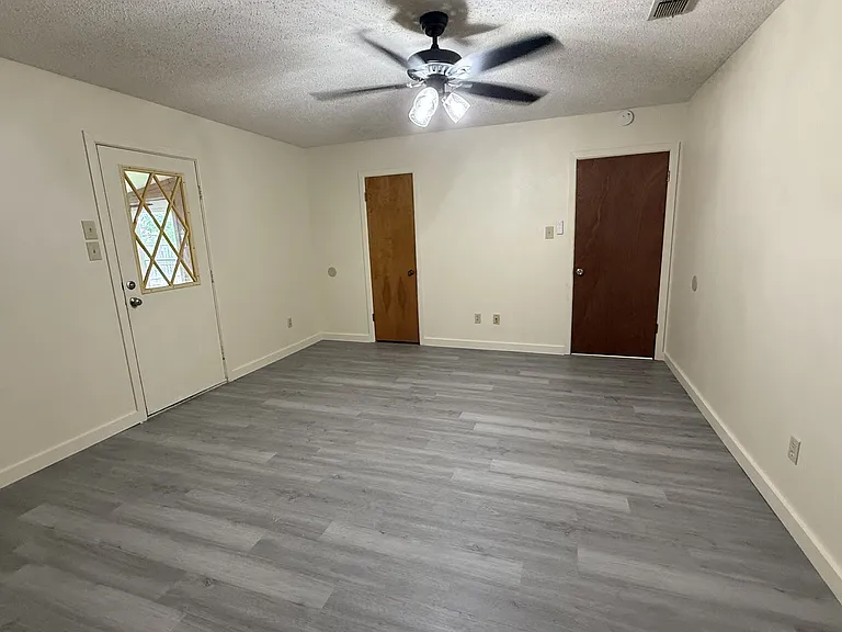 414 Alford Dr #1 — Photo 5
