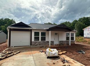 193 Ohio St, Chesnee, SC 29323