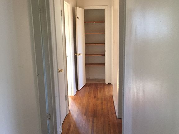 Hall Way and Closet 