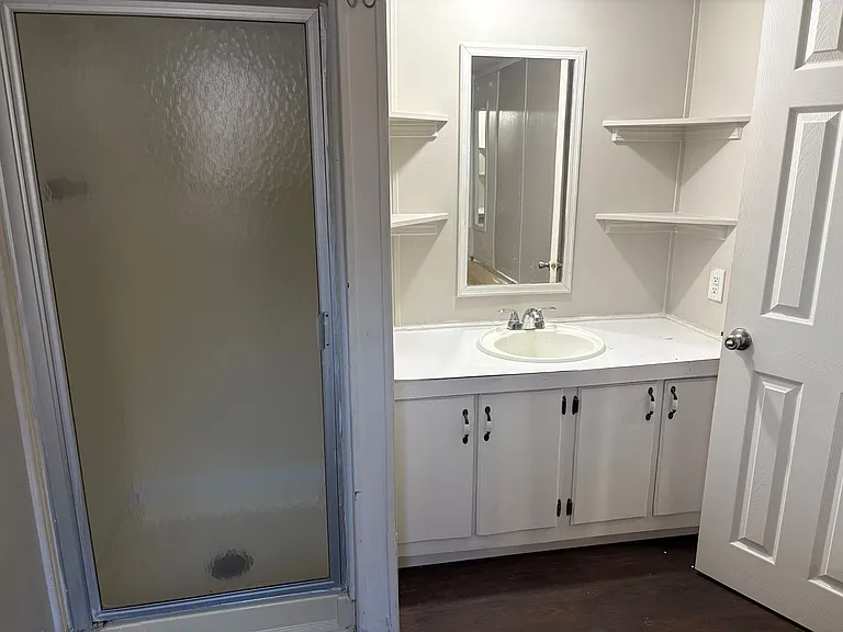 100 Tadpole Ln — Photo 2