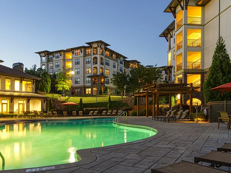Resort-style Pool and Patio