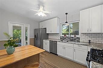 2nd image of 1045 Fernview Dr