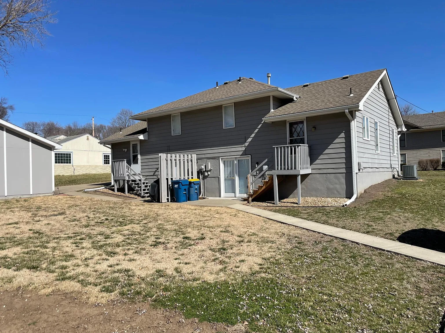 2 bed, 1200 sqft, $1,500 — Photo 3
