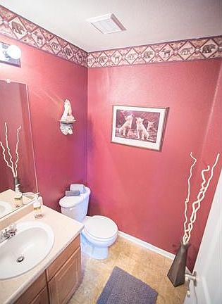4th image of 10047 Crystal Cir