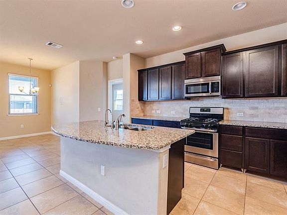 3rd image of 16404 Vescovo Ln