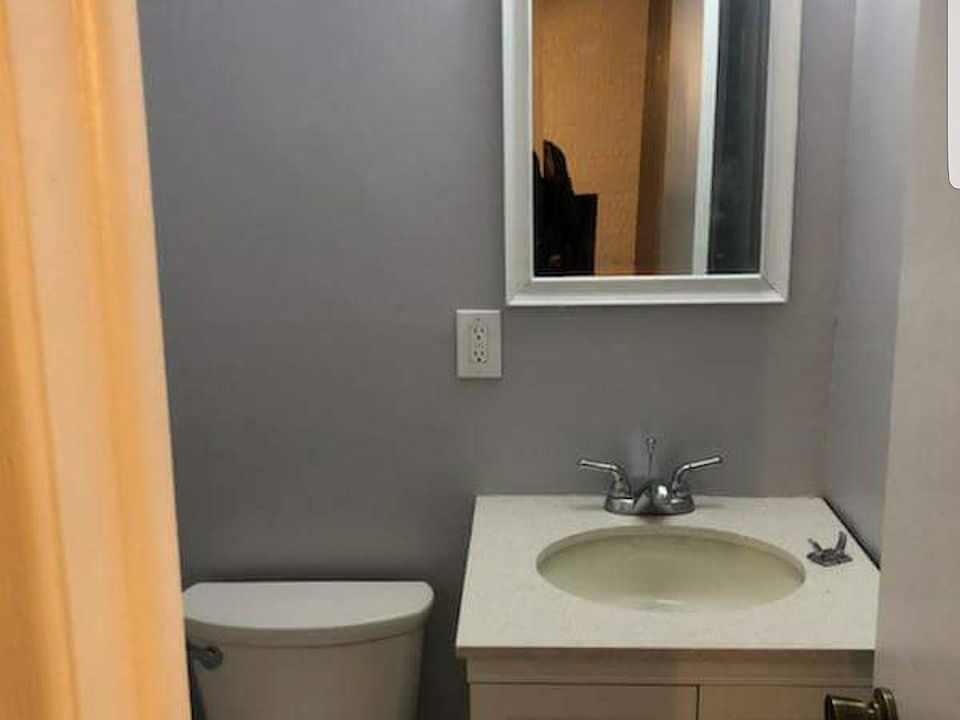 1/2 bath