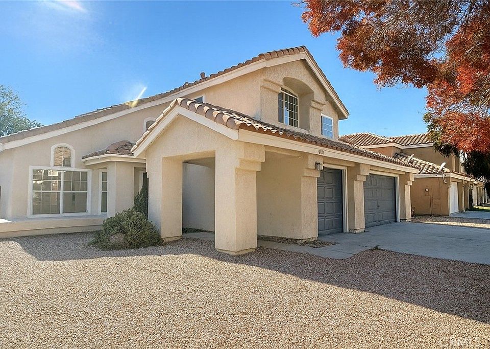 1st image of 5372 Lakewood Ct