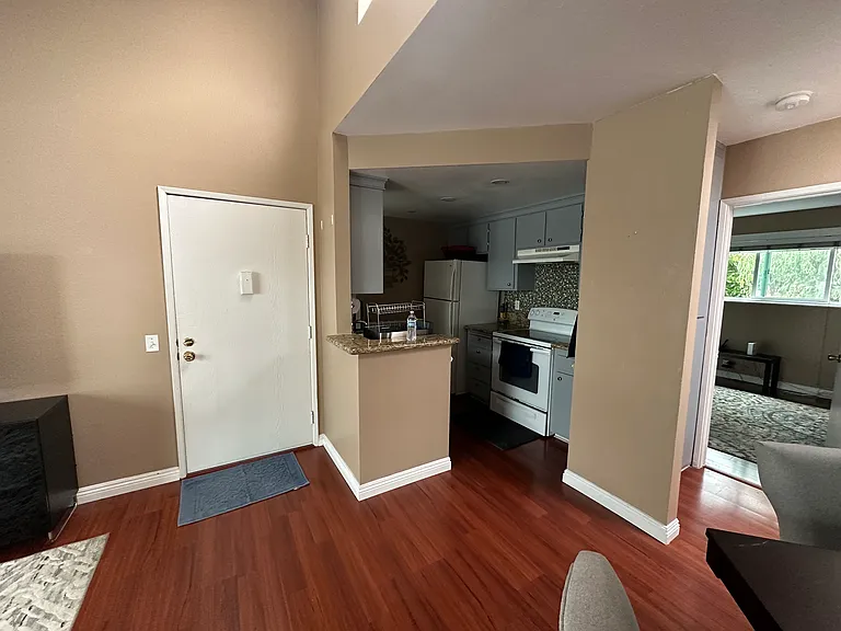 4659 Texas St — Photo 4
