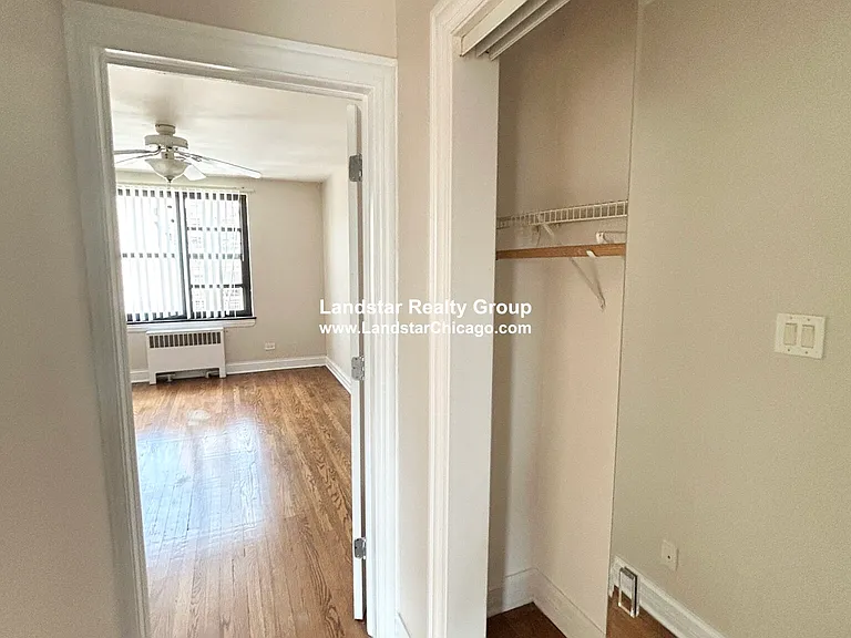 7320.5 N Ridge Blvd #2E — Photo 6
