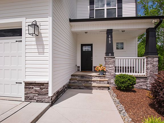 3rd image of 463 Jackson Pond Dr