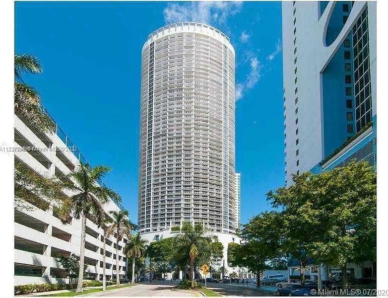 1st image of 1750 N Bayshore Dr APT 2501