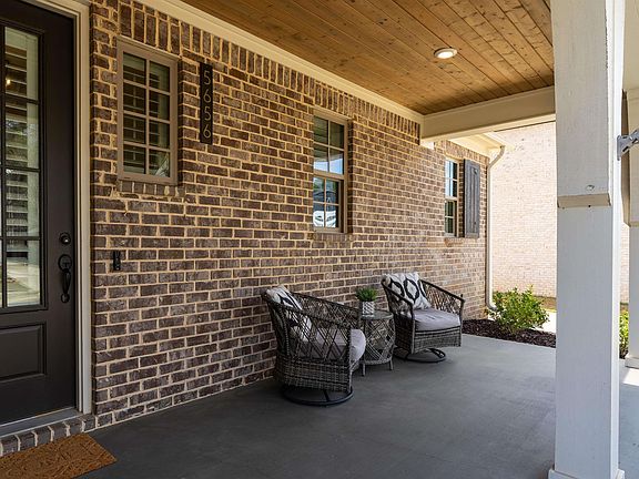 4th image of 5656 Colton Rd