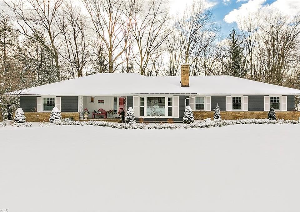 1st image of 30850 Fox Hollow Dr