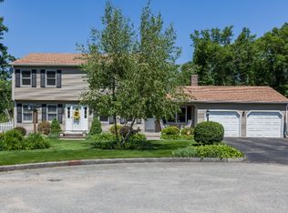 90 Brianna Ln, Springfield, MA 01129