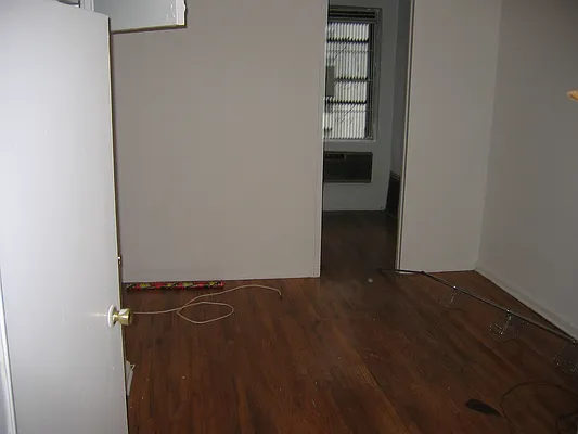 Rented by Eric Goodman Realty Corp | media 19