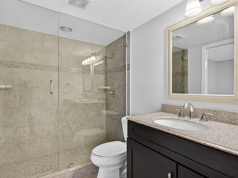 2501 Antigua Ter #D1 — Photo 26