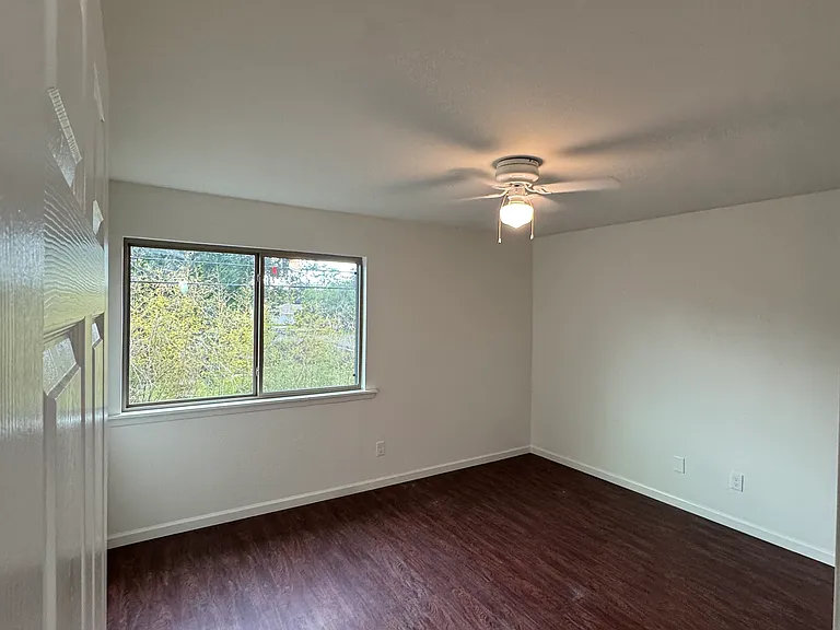 300 Lozes Ave #903 — Photo 5