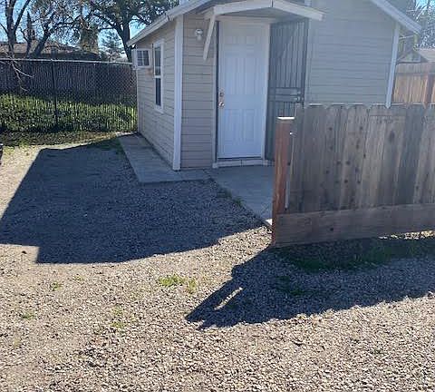 2nd image of 3159 N Redwood Ave #3