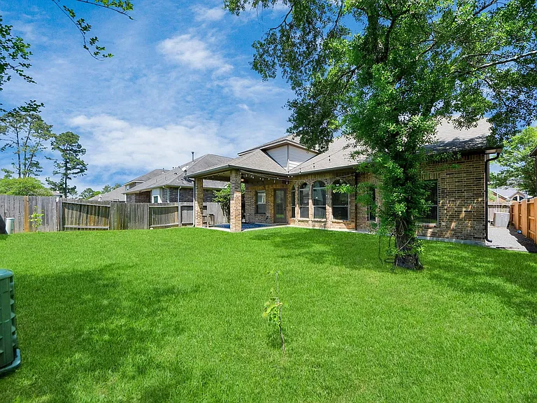 12430 Fossil Point Ln — Photo 15