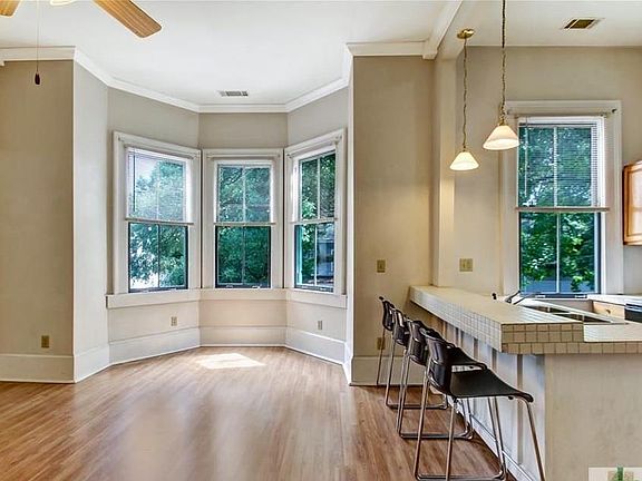 4th image of 304 W Park Ave APT B